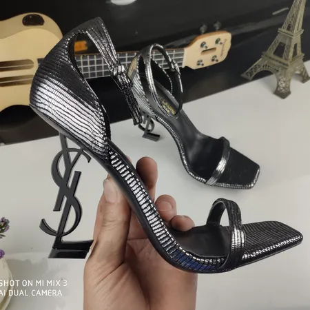 イブサンローラン サンダル