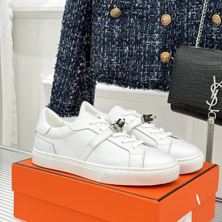 エルメス カジュアルシューズ