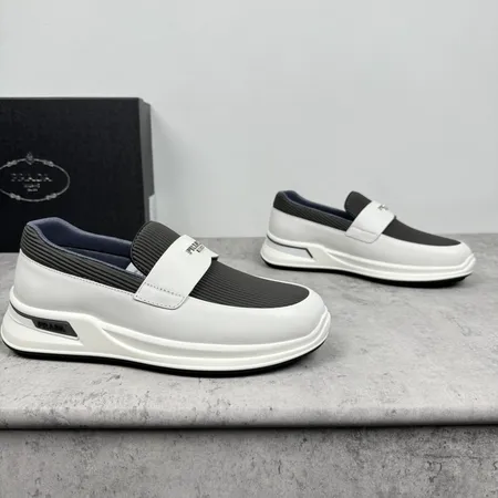 プラダ ビジネスシューズ