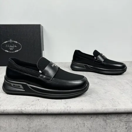 プラダ ビジネスシューズ