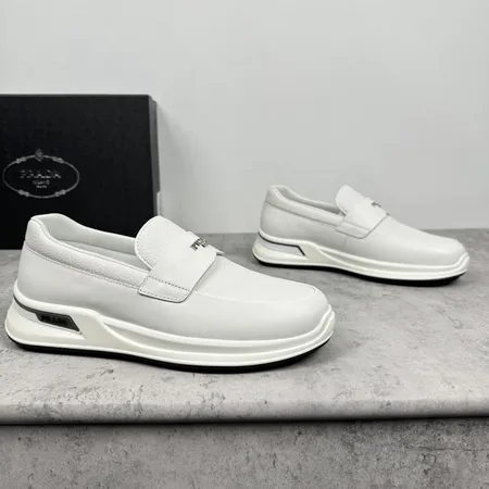 プラダ ビジネスシューズ