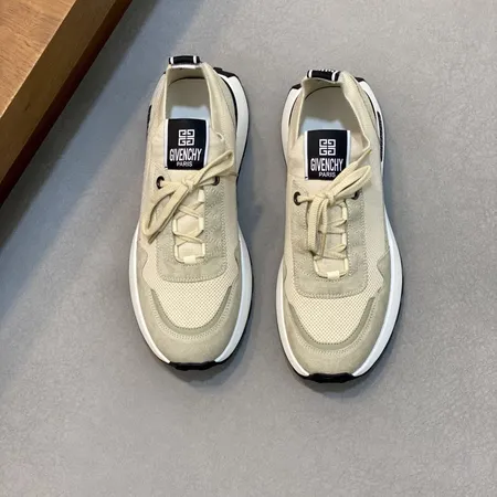 ジバンシィ カジュアルシューズ