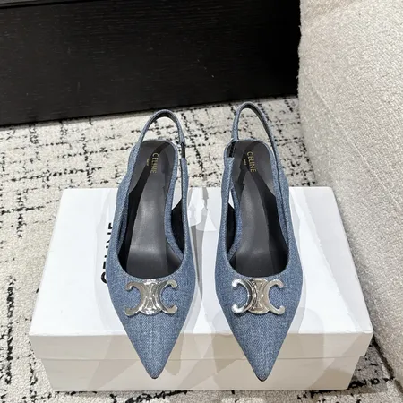 セリーヌ サンダル