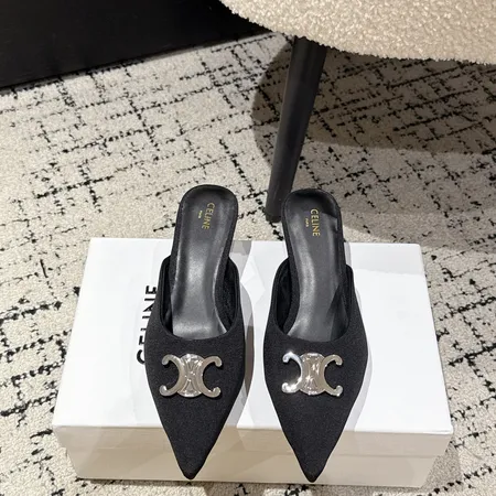 セリーヌ スリッパ