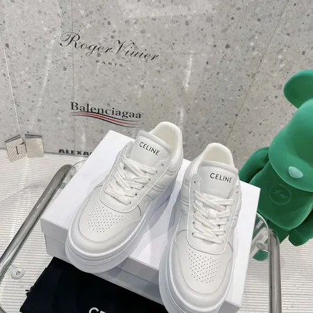 セリーヌ カジュアルシューズ