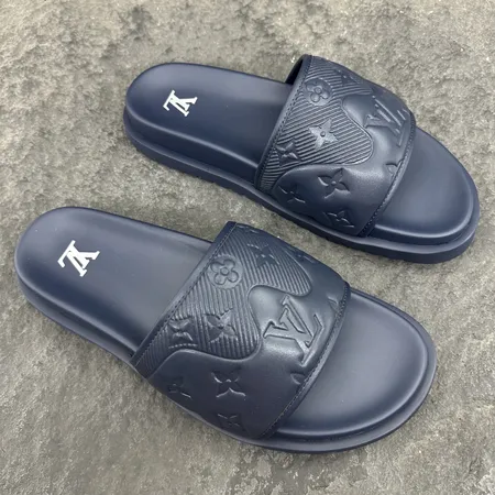 ルイヴィトン スリッパ