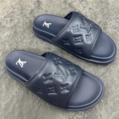 ルイヴィトン スリッパ