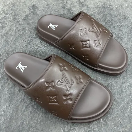 ルイヴィトン スリッパ