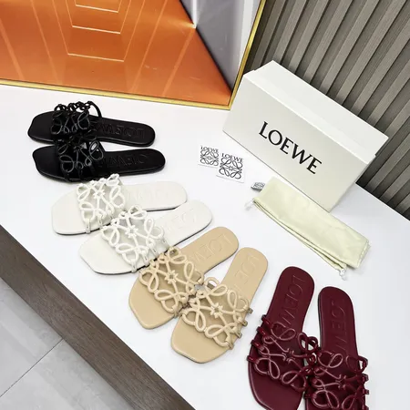 ロエベ スリッパ