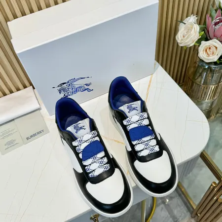 バーバリー ス カジュアルシューズ