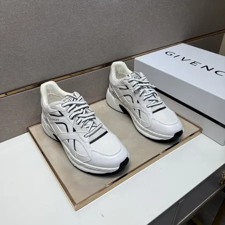 ジバンシィ カジュアルシューズ