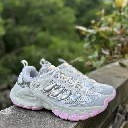 フィラ スニーカー