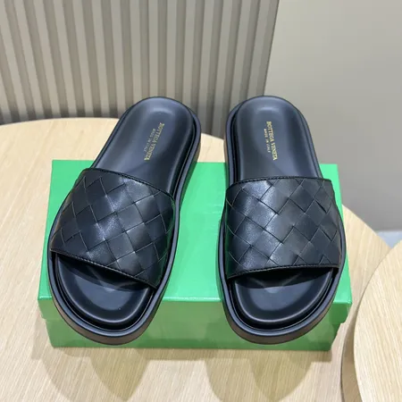 ボッテガ ヴェネタ スリッパ