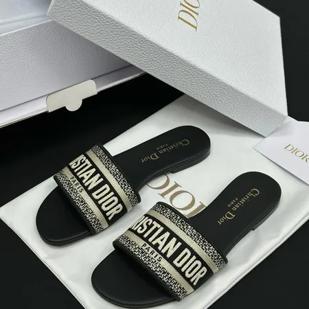 ディオール スリッパ