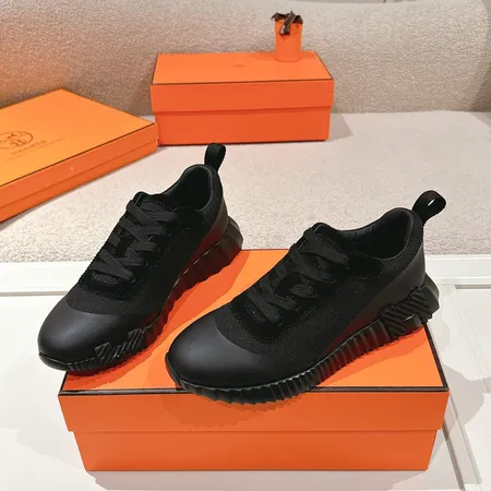 エルメス スニーカー