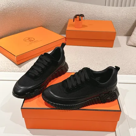 エルメス スニーカー