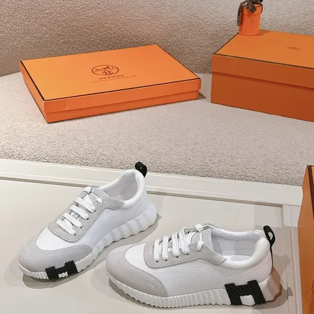 エルメス スニーカー