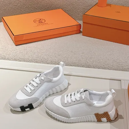 エルメス スニーカー