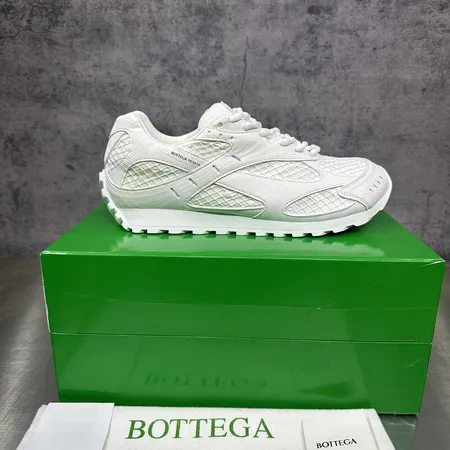 ボッテガ ヴェネタ スニーカー