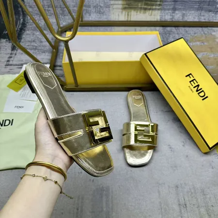 フェンディ スリッパ