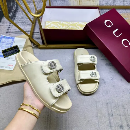 グッチ スリッパ