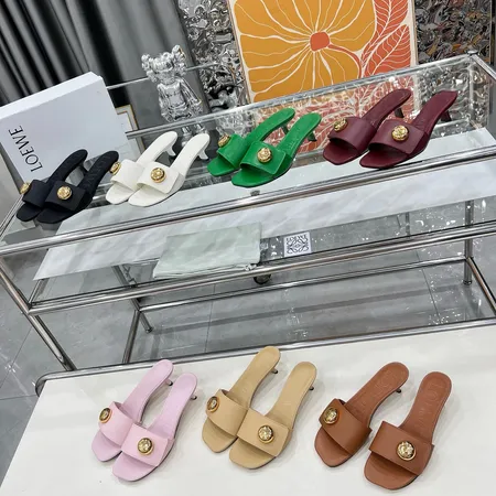 ロエベ スリッパ