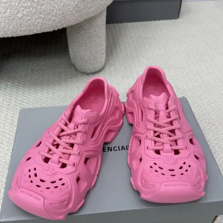 バレンシアガ サンダル