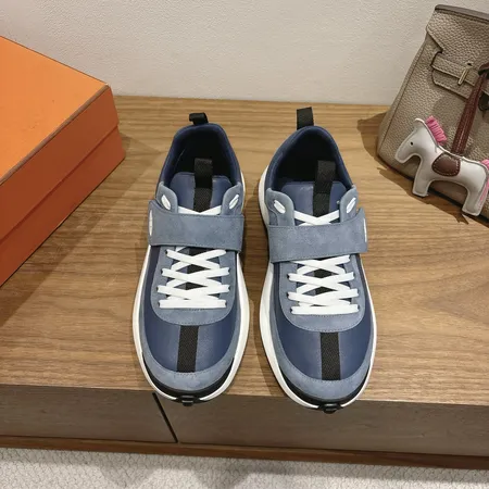 エルメス スニーカー