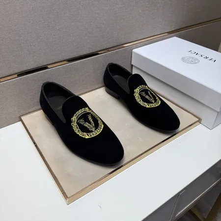 ヴェルサーチ カジュアルシューズ