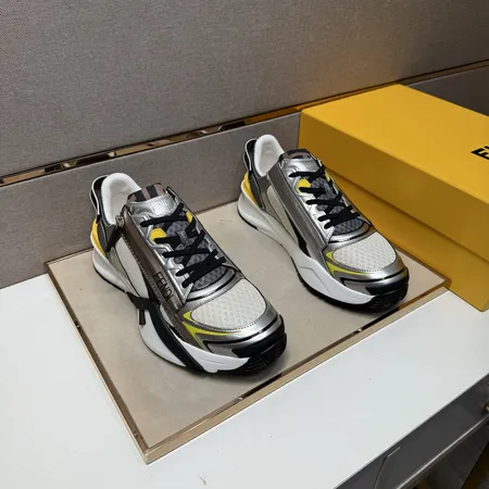 フェンディ カジュアルシューズ