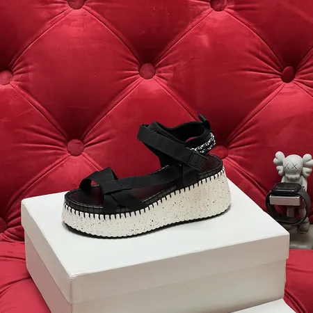 クロエ サンダル