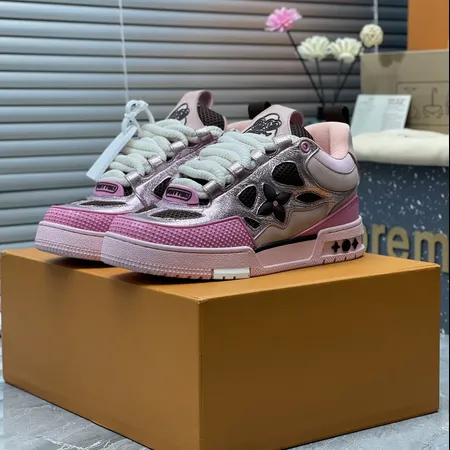 ルイヴィトン カジュアルシューズ