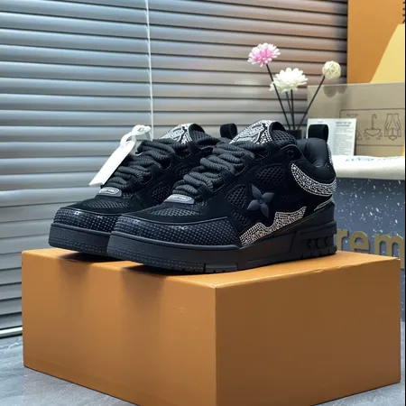 ルイヴィトン カジュアルシューズ