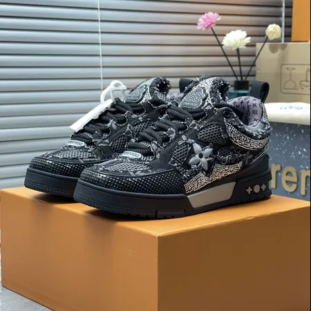 ルイヴィトン カジュアルシューズ