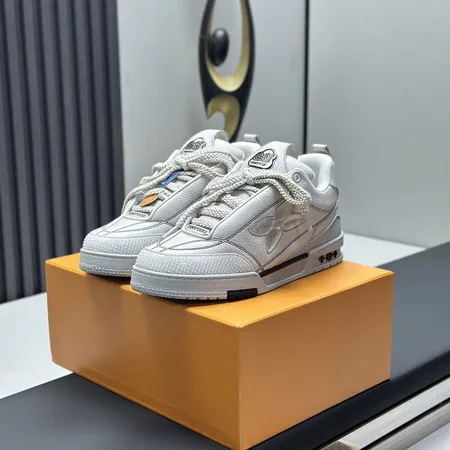 ルイヴィトン カジュアルシューズ