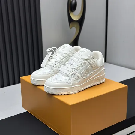 ルイヴィトン カジュアルシューズ