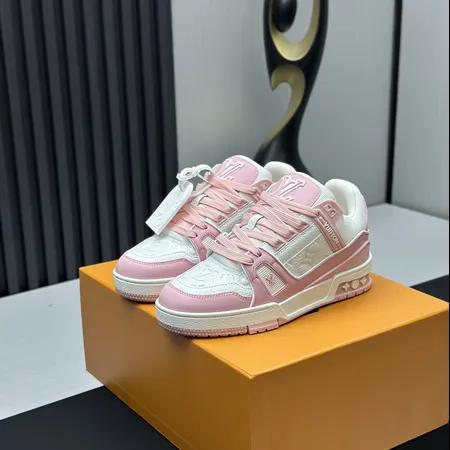 ルイヴィトン カジュアルシューズ