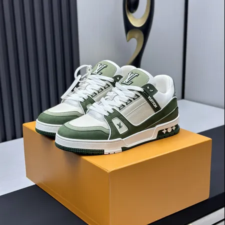 ルイヴィトン カジュアルシューズ