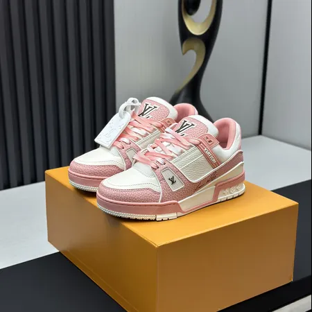 ルイヴィトン カジュアルシューズ