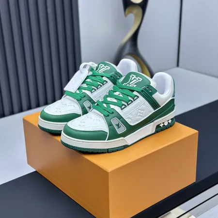 ルイヴィトン カジュアルシューズ