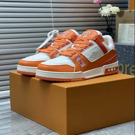 ルイヴィトン カジュアルシューズ