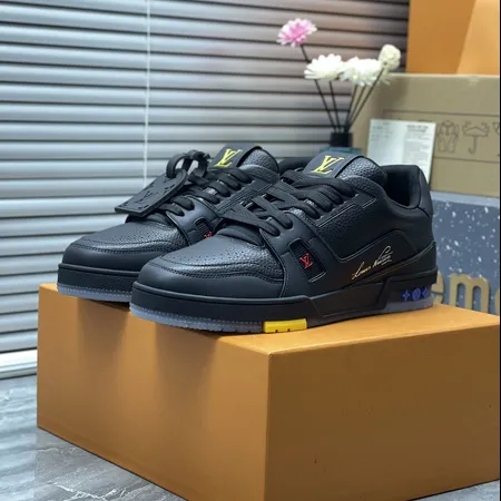 ルイヴィトン カジュアルシューズ