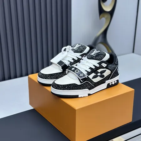 ルイヴィトン カジュアルシューズ