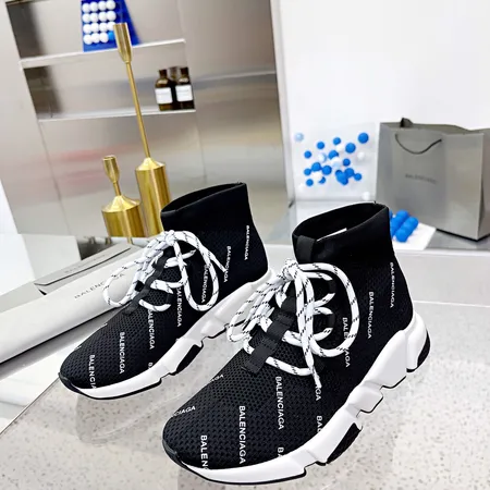 バレンシアガ カジュアルシューズ