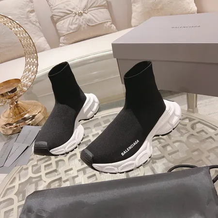 バレンシアガ カジュアルシューズ