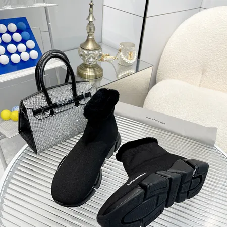 バレンシアガ カジュアルシューズ