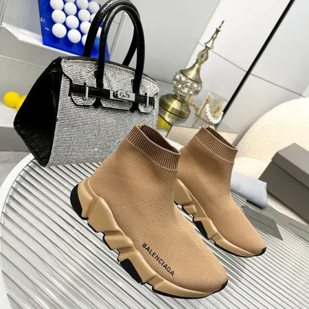 バレンシアガ カジュアルシューズ