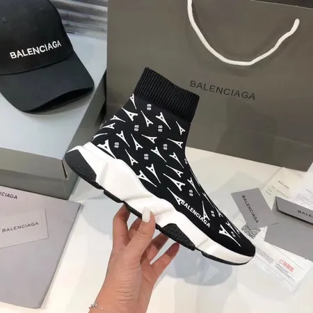 バレンシアガ カジュアルシューズ