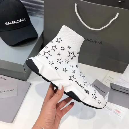 バレンシアガ カジュアルシューズ