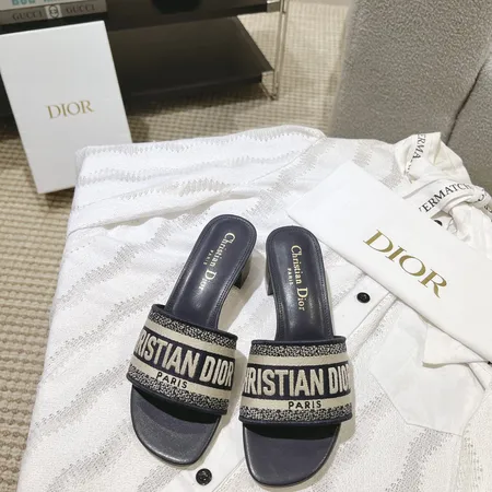 ディオール サンダル